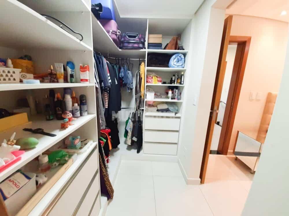 Casa à venda com 3 quartos, 180m² - Foto 16