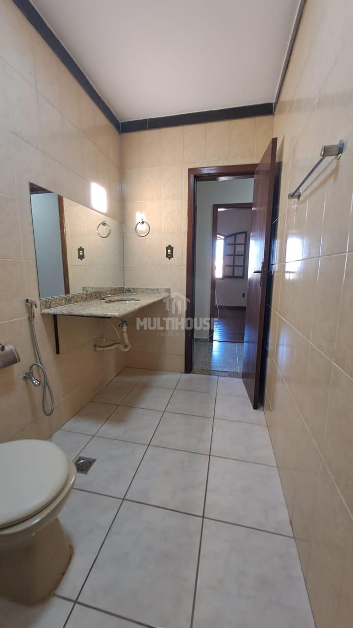 Casa à venda com 3 quartos, 230m² - Foto 5