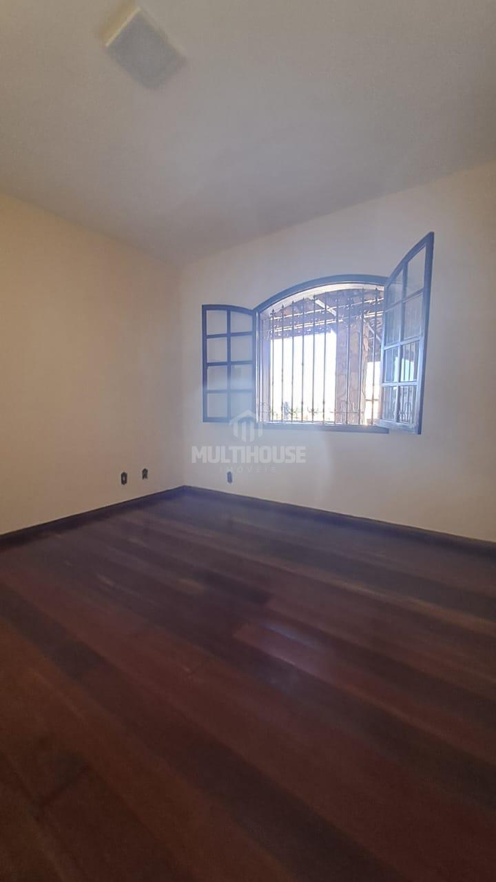 Casa à venda com 3 quartos, 230m² - Foto 12