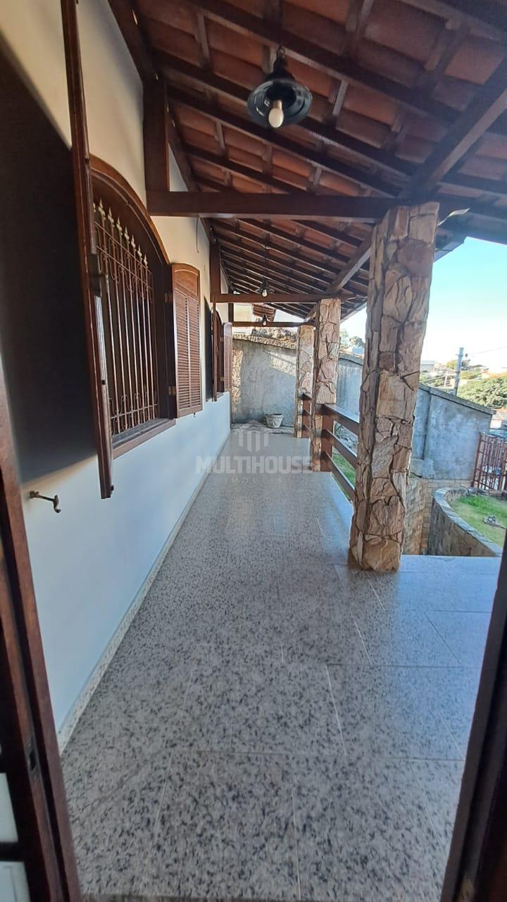 Casa à venda com 3 quartos, 230m² - Foto 14