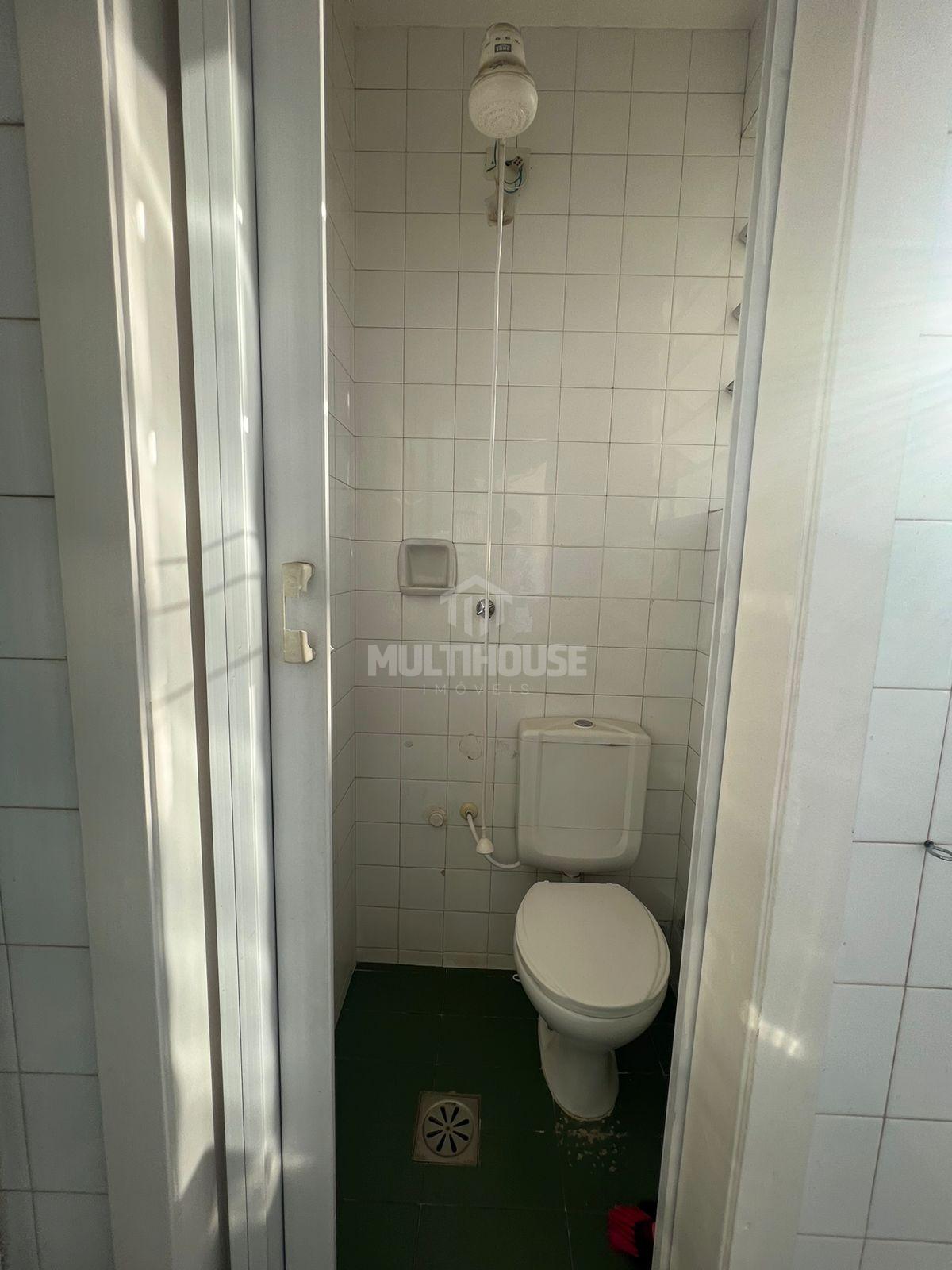 Apartamento à venda com 3 quartos, 90m² - Foto 2