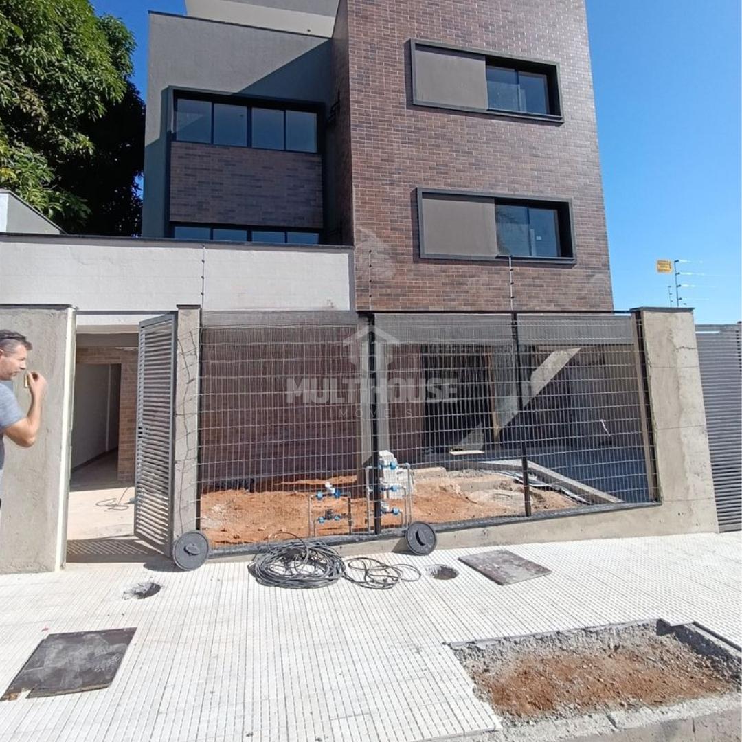 Apartamento à venda com 3 quartos, 150m² - Foto 1