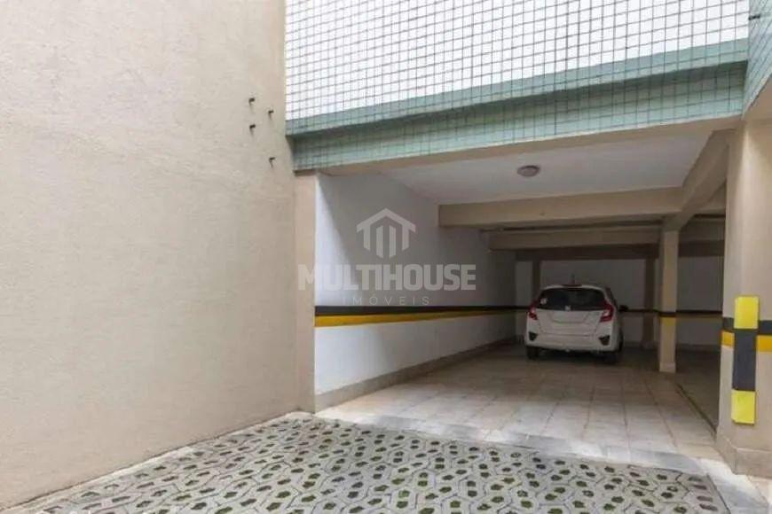 Apartamento à venda com 3 quartos, 90m² - Foto 2