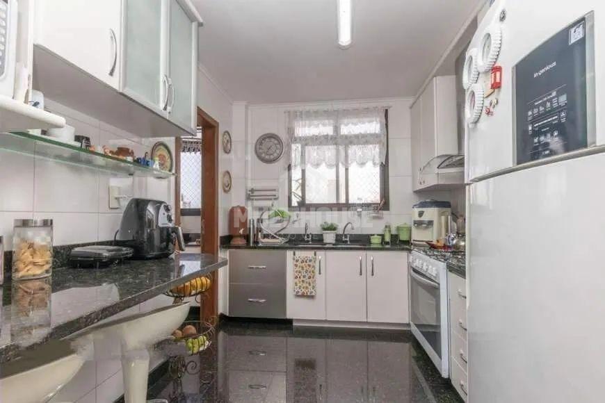 Apartamento à venda com 3 quartos, 90m² - Foto 3