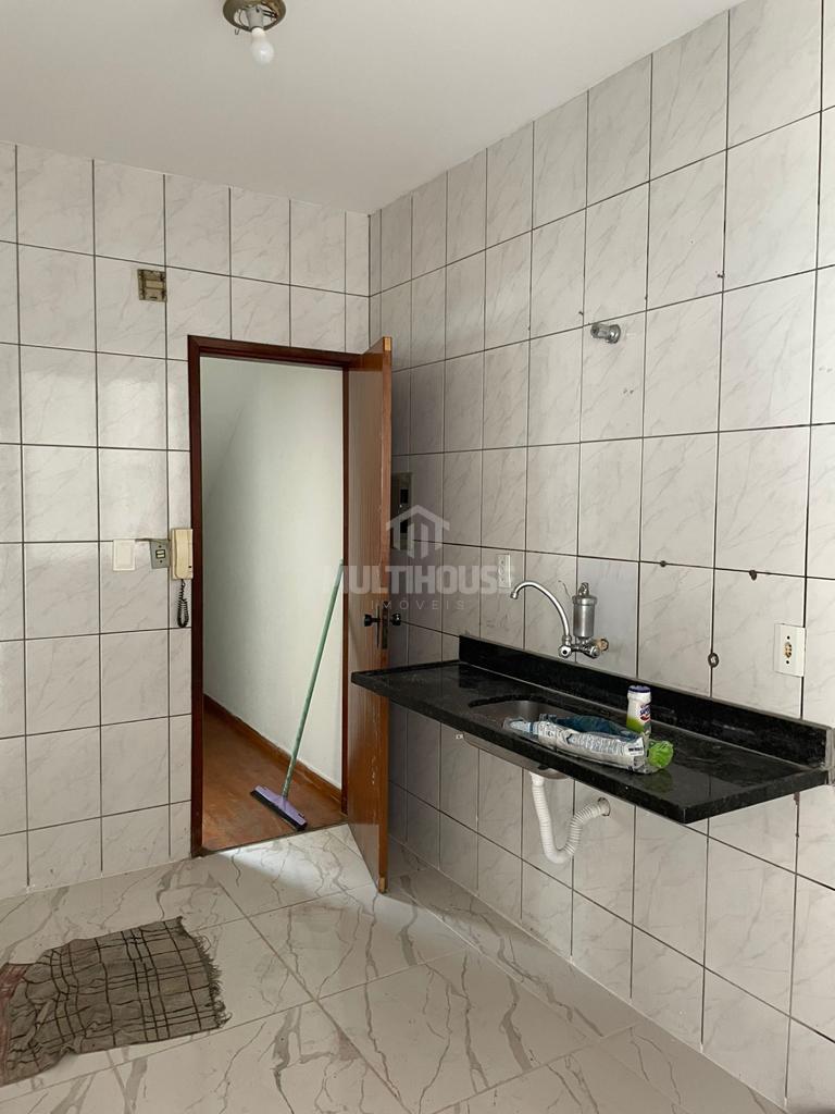 Apartamento à venda com 3 quartos, 70m² - Foto 4