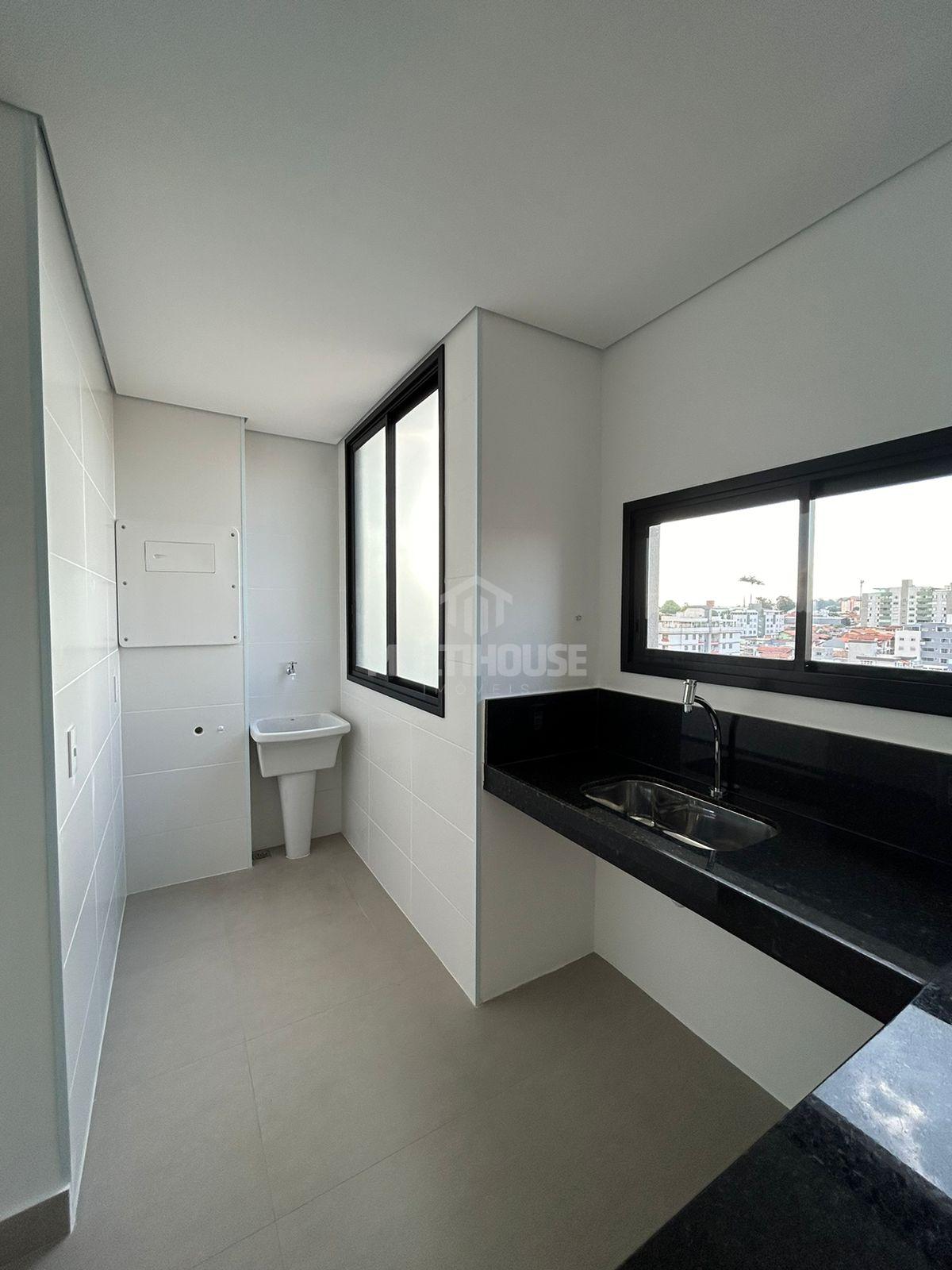 Apartamento à venda com 3 quartos, 122m² - Foto 2