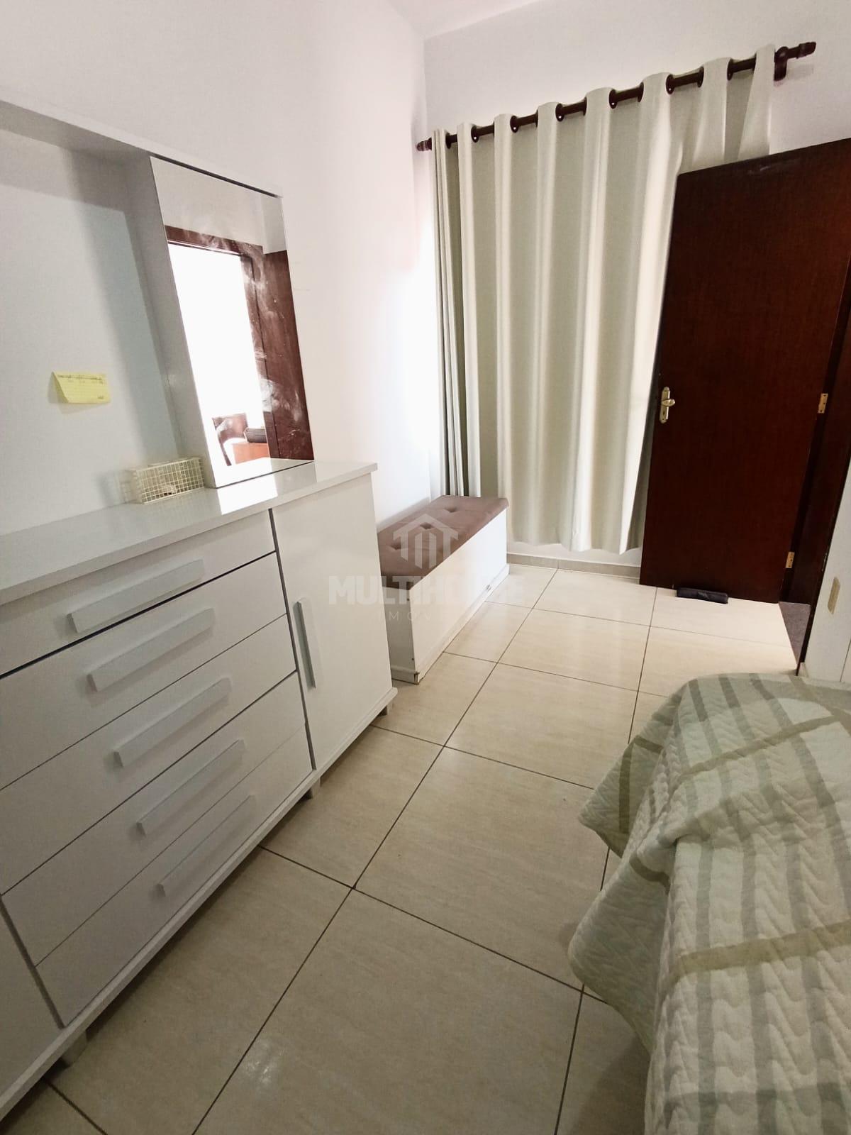 Casa à venda com 3 quartos, 200m² - Foto 3