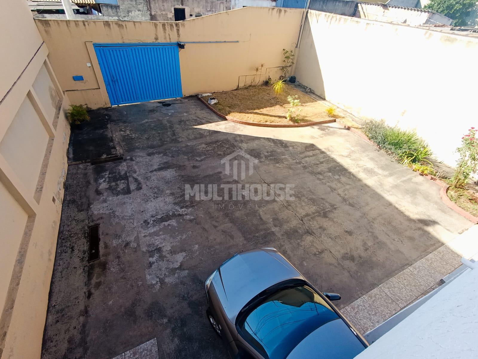 Casa à venda com 3 quartos, 200m² - Foto 5