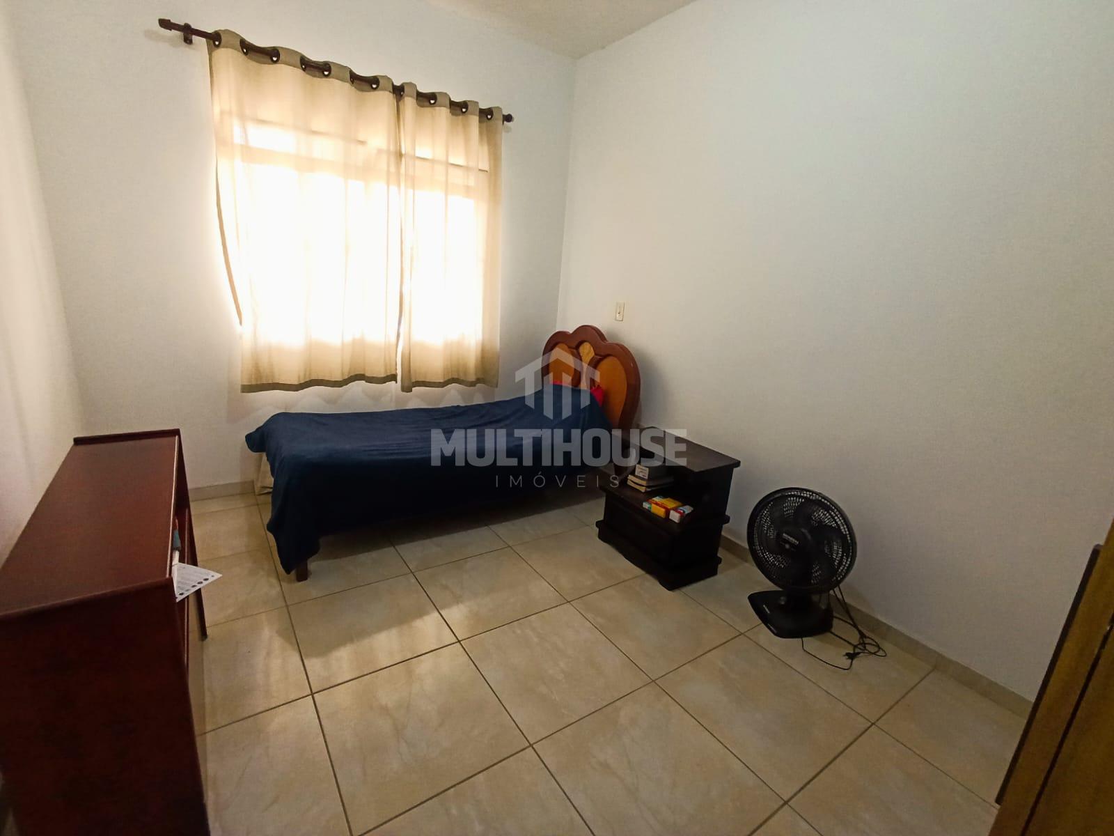 Casa à venda com 3 quartos, 200m² - Foto 8