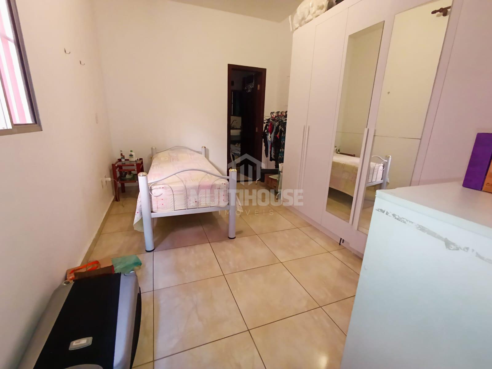 Casa à venda com 3 quartos, 200m² - Foto 13