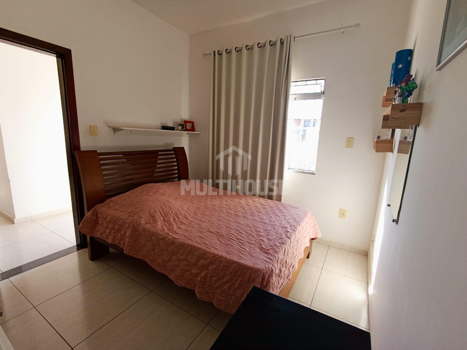 Casa à venda com 3 quartos, 200m² - Foto 16