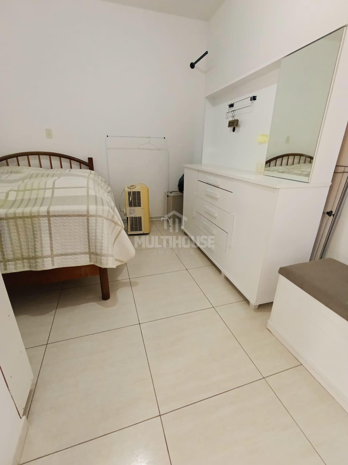 Casa à venda com 3 quartos, 200m² - Foto 19