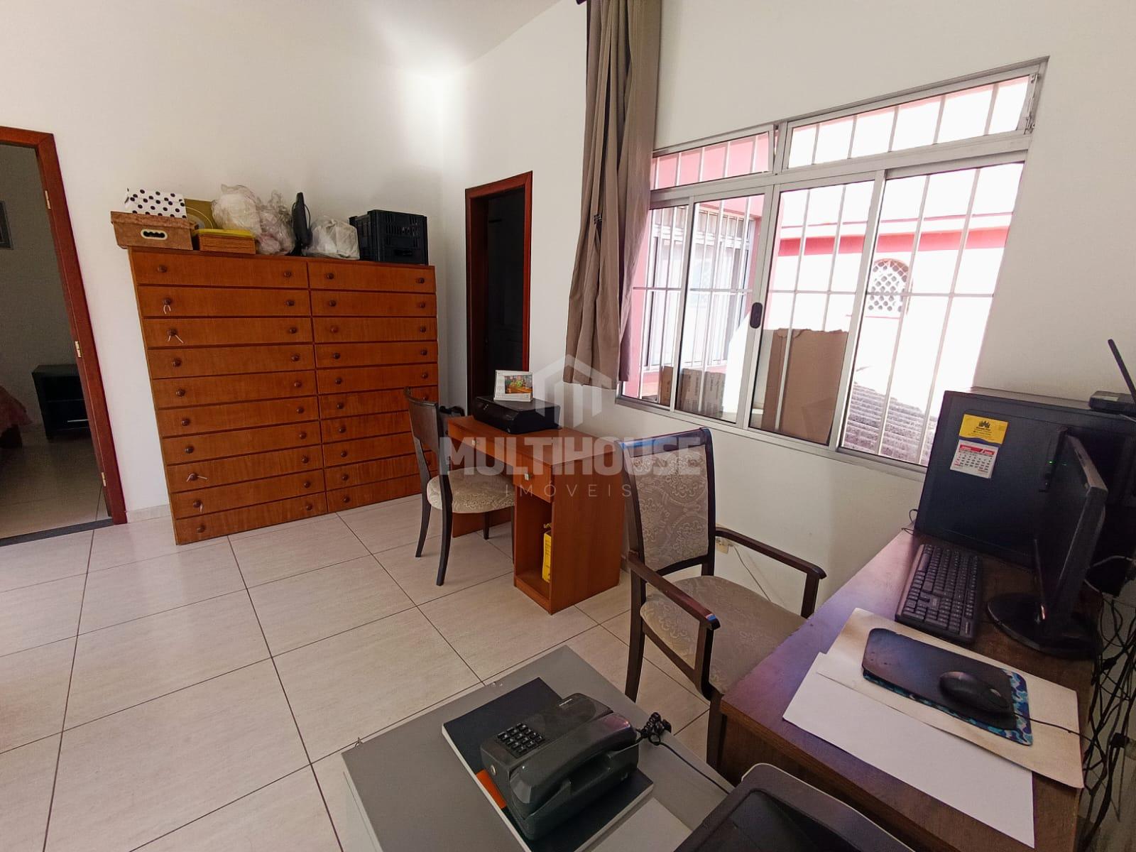 Casa à venda com 3 quartos, 200m² - Foto 20