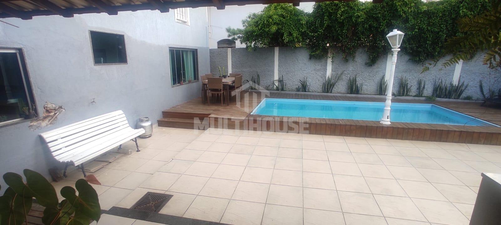 Casa à venda com 5 quartos, 200m² - Foto 15