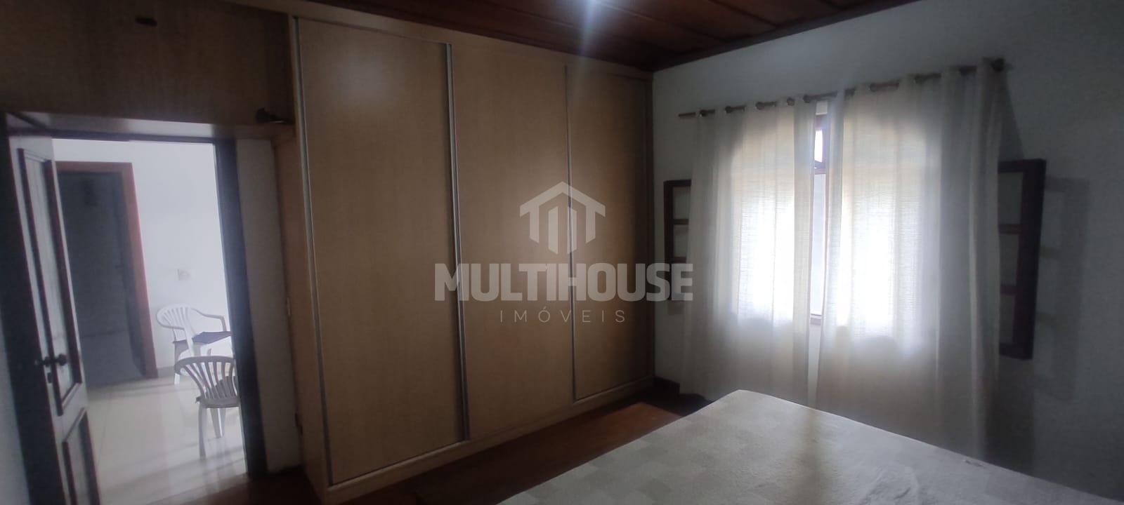 Casa à venda com 5 quartos, 200m² - Foto 16