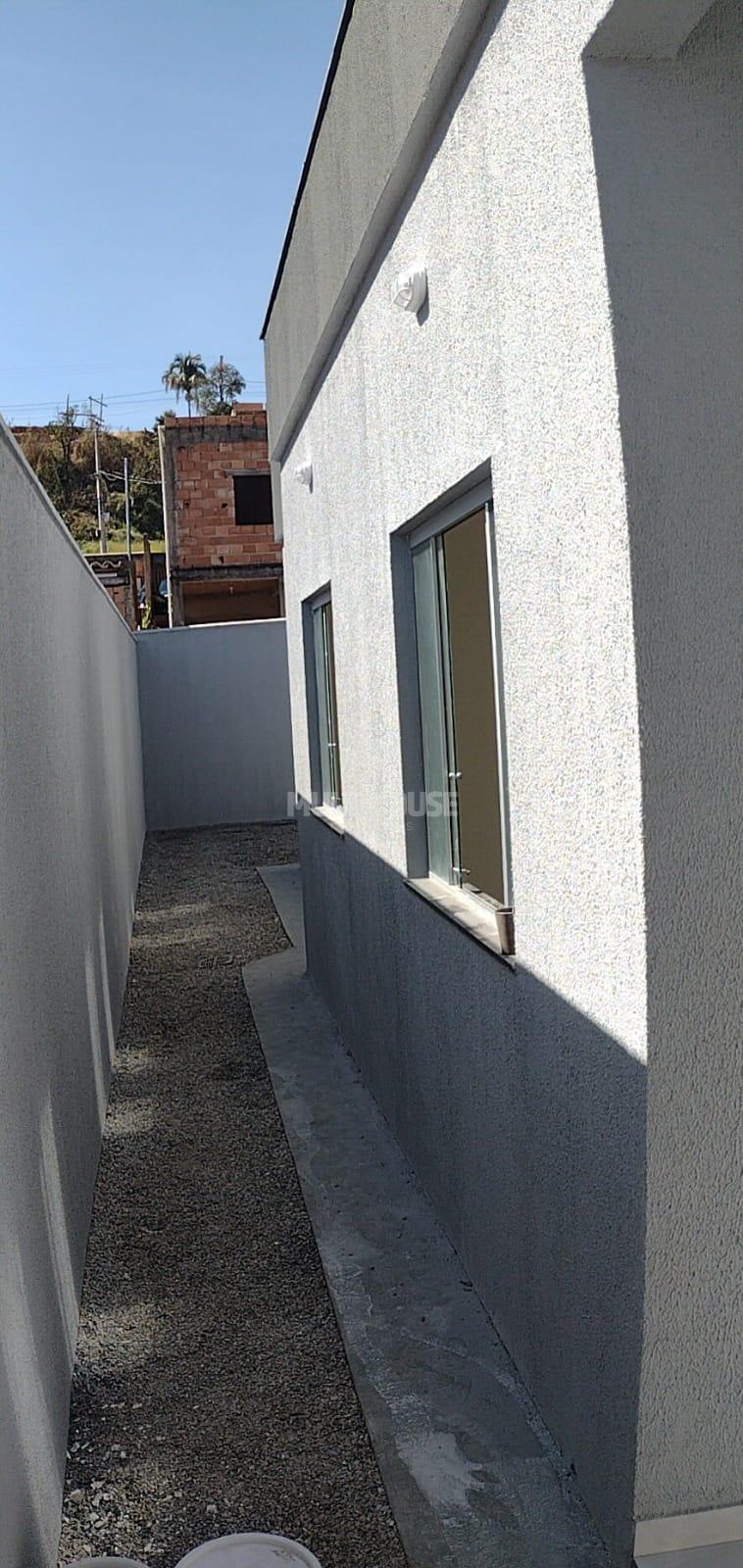 Casa à venda com 3 quartos, 100m² - Foto 8