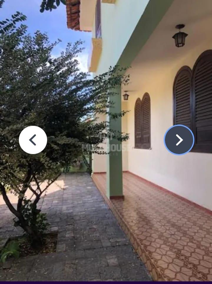 Casa à venda com 3 quartos, 250m² - Foto 4