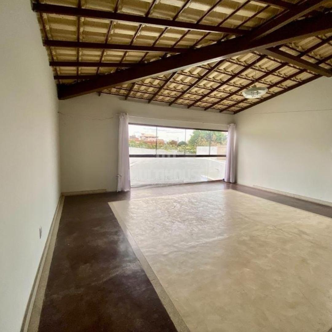 Casa à venda com 4 quartos, 290m² - Foto 13