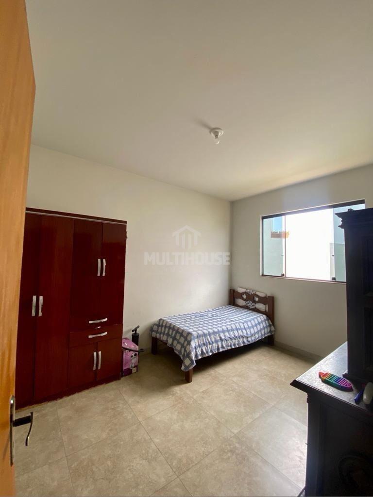 Casa à venda com 4 quartos, 290m² - Foto 15