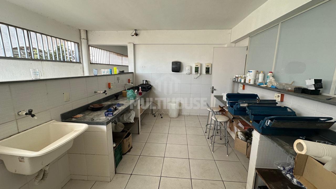 Prédio Inteiro para alugar, 556m² - Foto 19