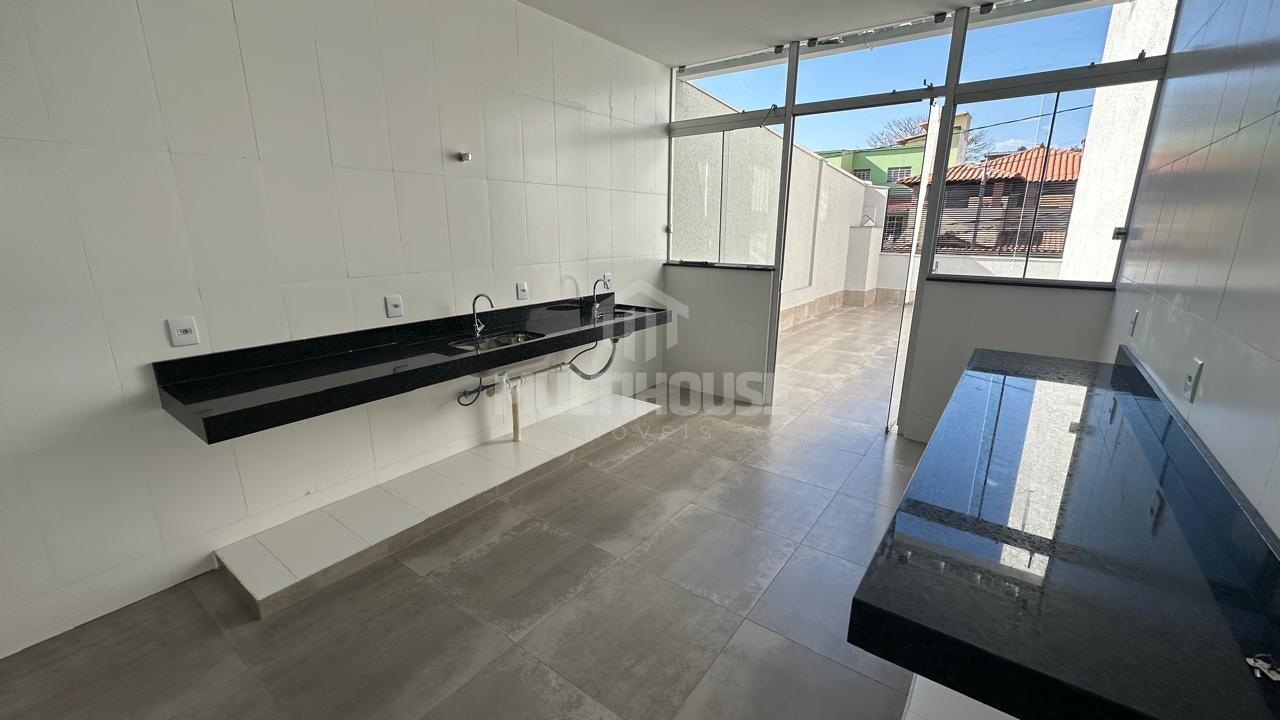 Casa à venda com 4 quartos, 240m² - Foto 7