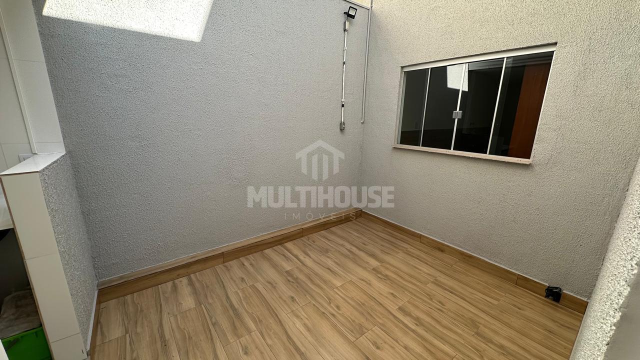 Casa à venda com 4 quartos, 240m² - Foto 13