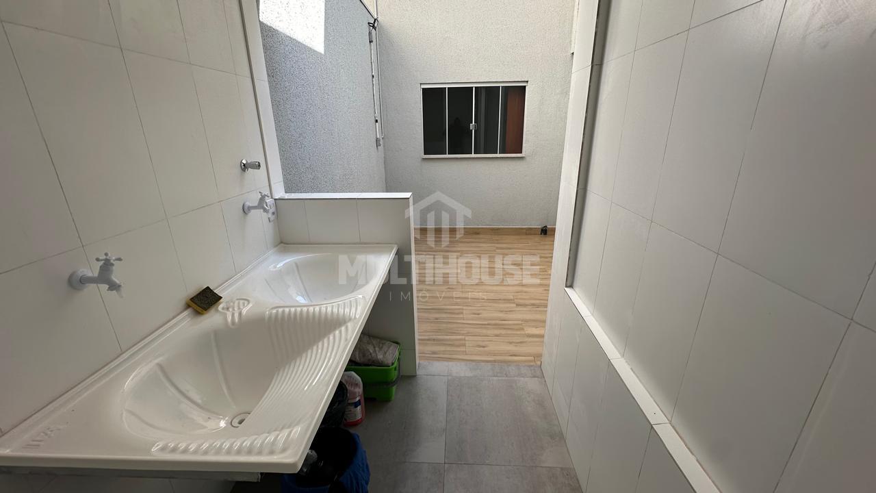 Casa à venda com 4 quartos, 240m² - Foto 16