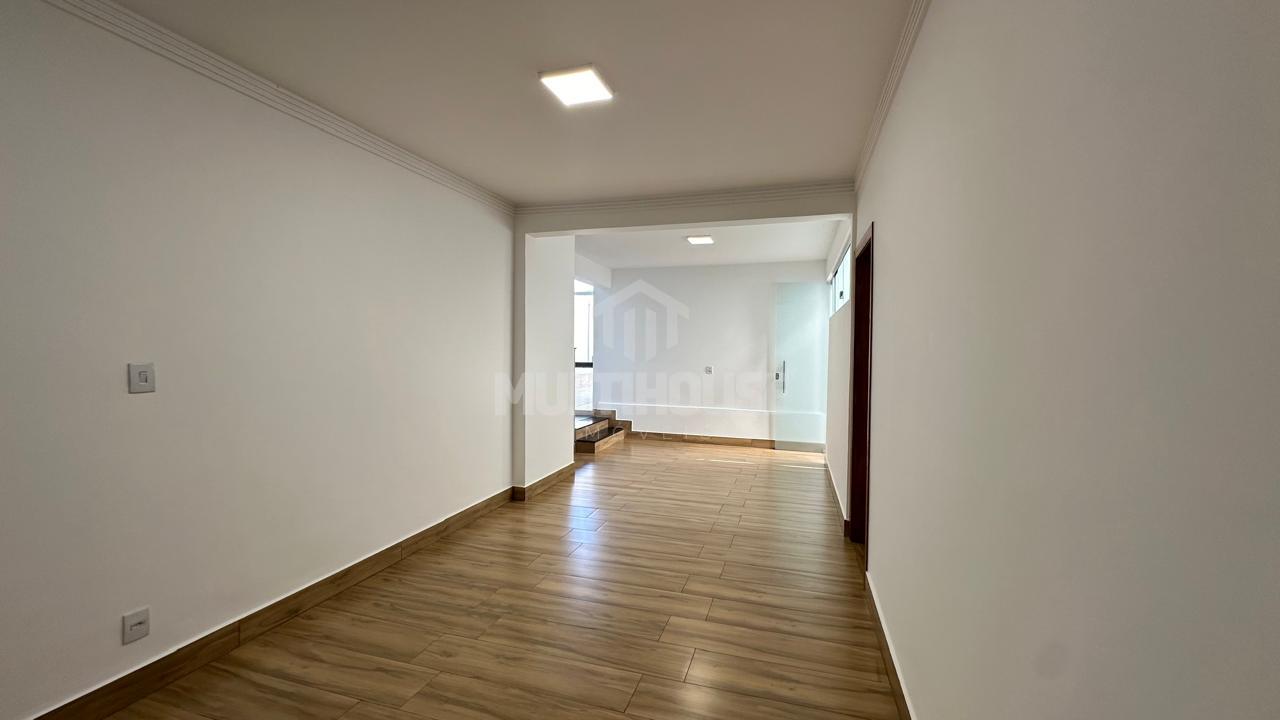 Casa à venda com 4 quartos, 240m² - Foto 19