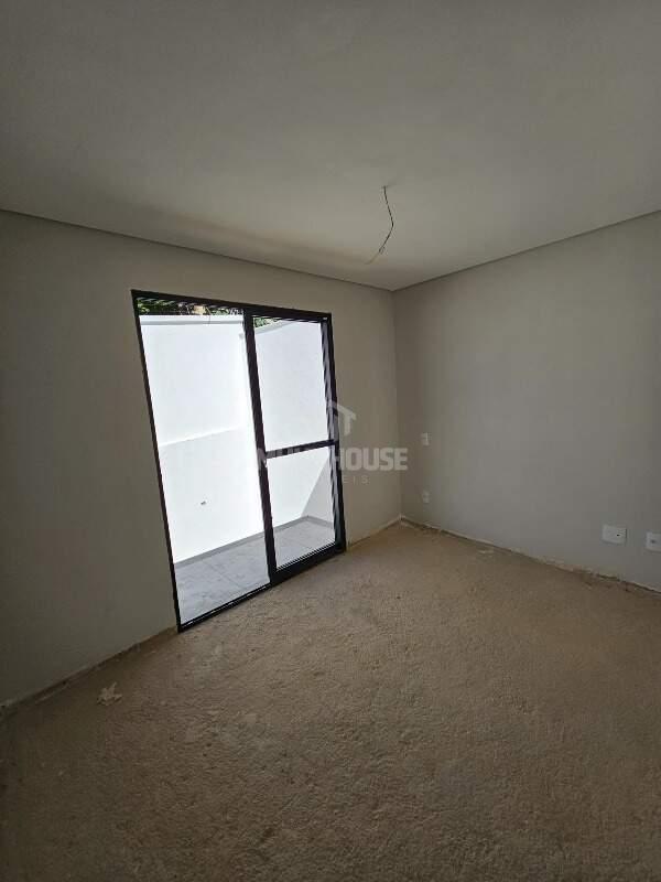 Casa à venda com 4 quartos, 120m² - Foto 12