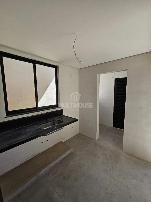 Casa à venda com 4 quartos, 120m² - Foto 20