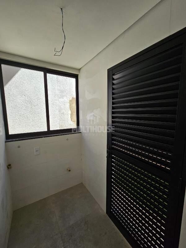 Casa à venda com 4 quartos, 120m² - Foto 21