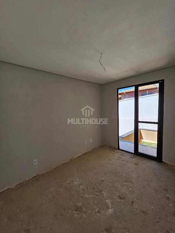 Casa à venda com 4 quartos, 120m² - Foto 19