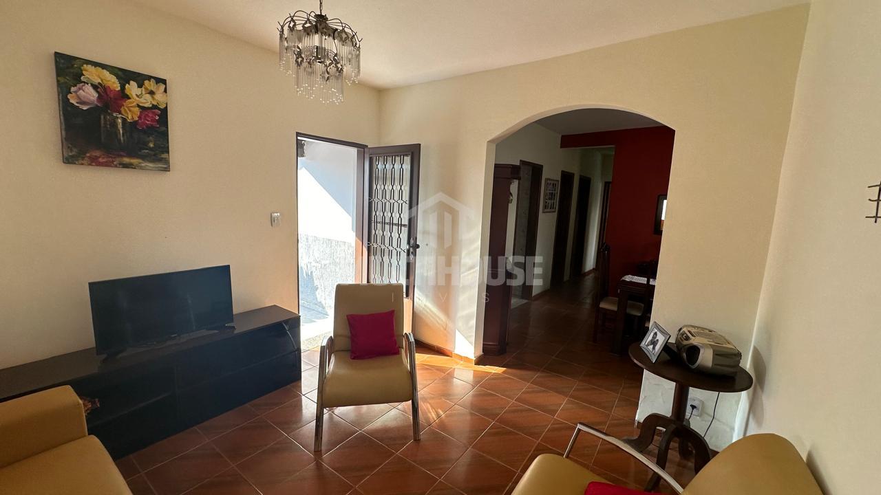 Casa à venda com 3 quartos, 159m² - Foto 5