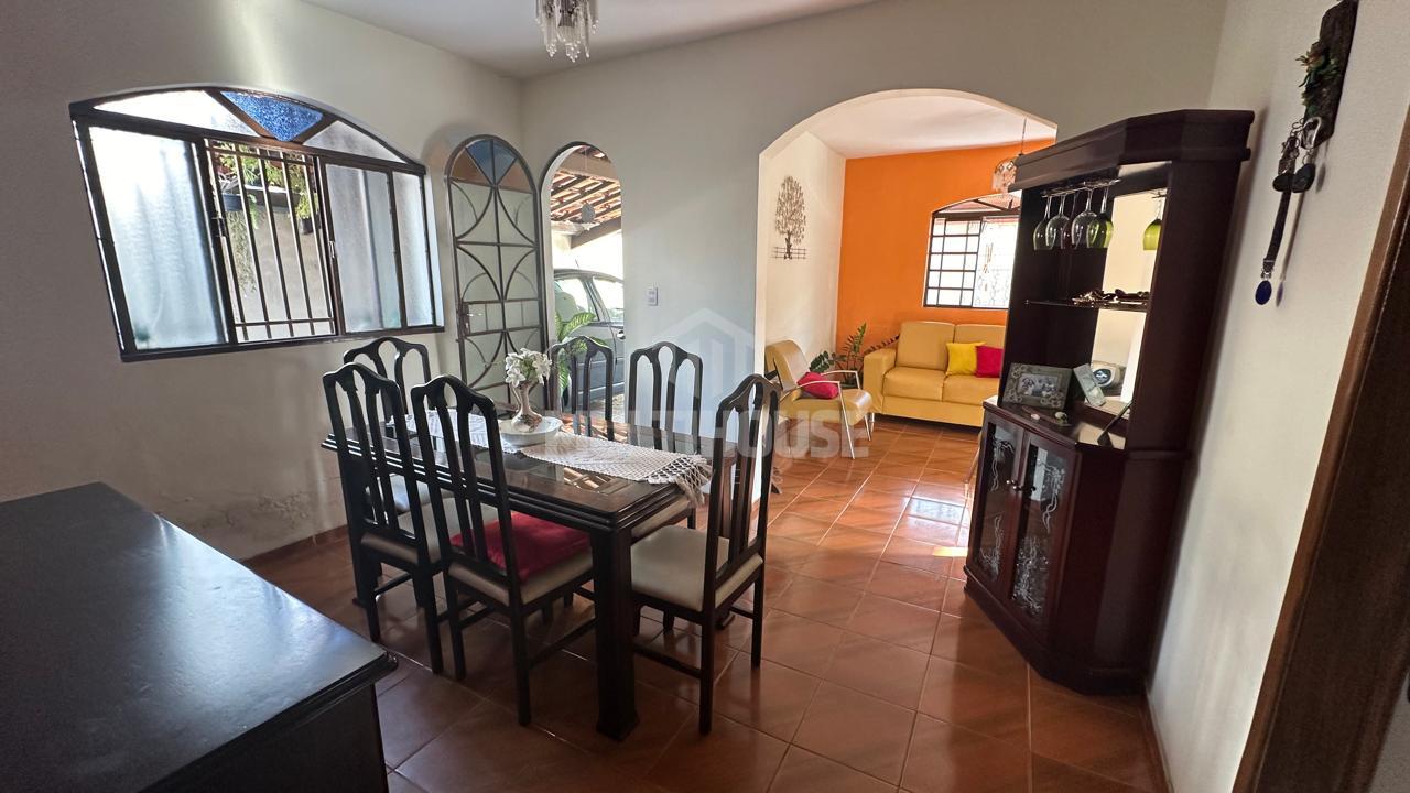 Casa à venda com 3 quartos, 159m² - Foto 12