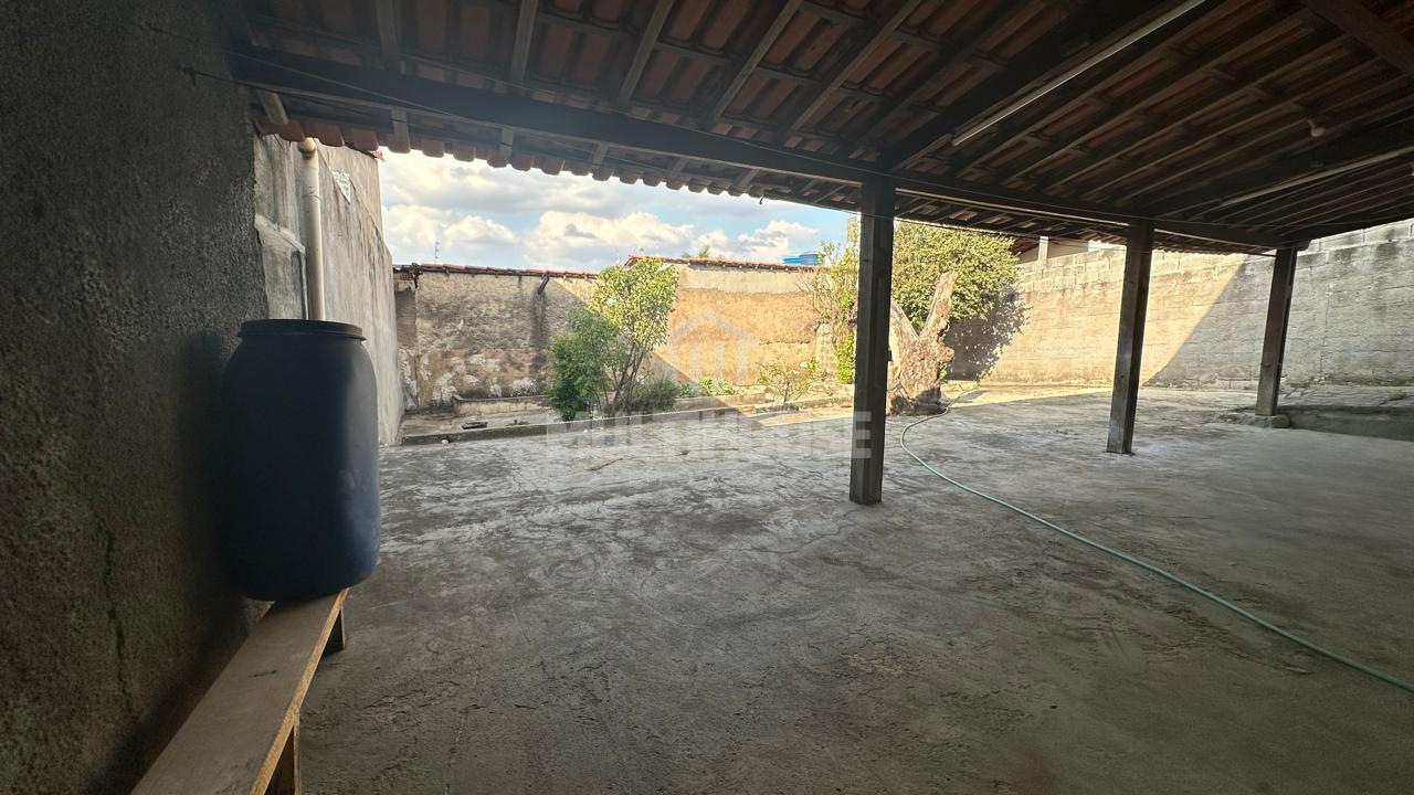 Casa à venda com 3 quartos, 159m² - Foto 37