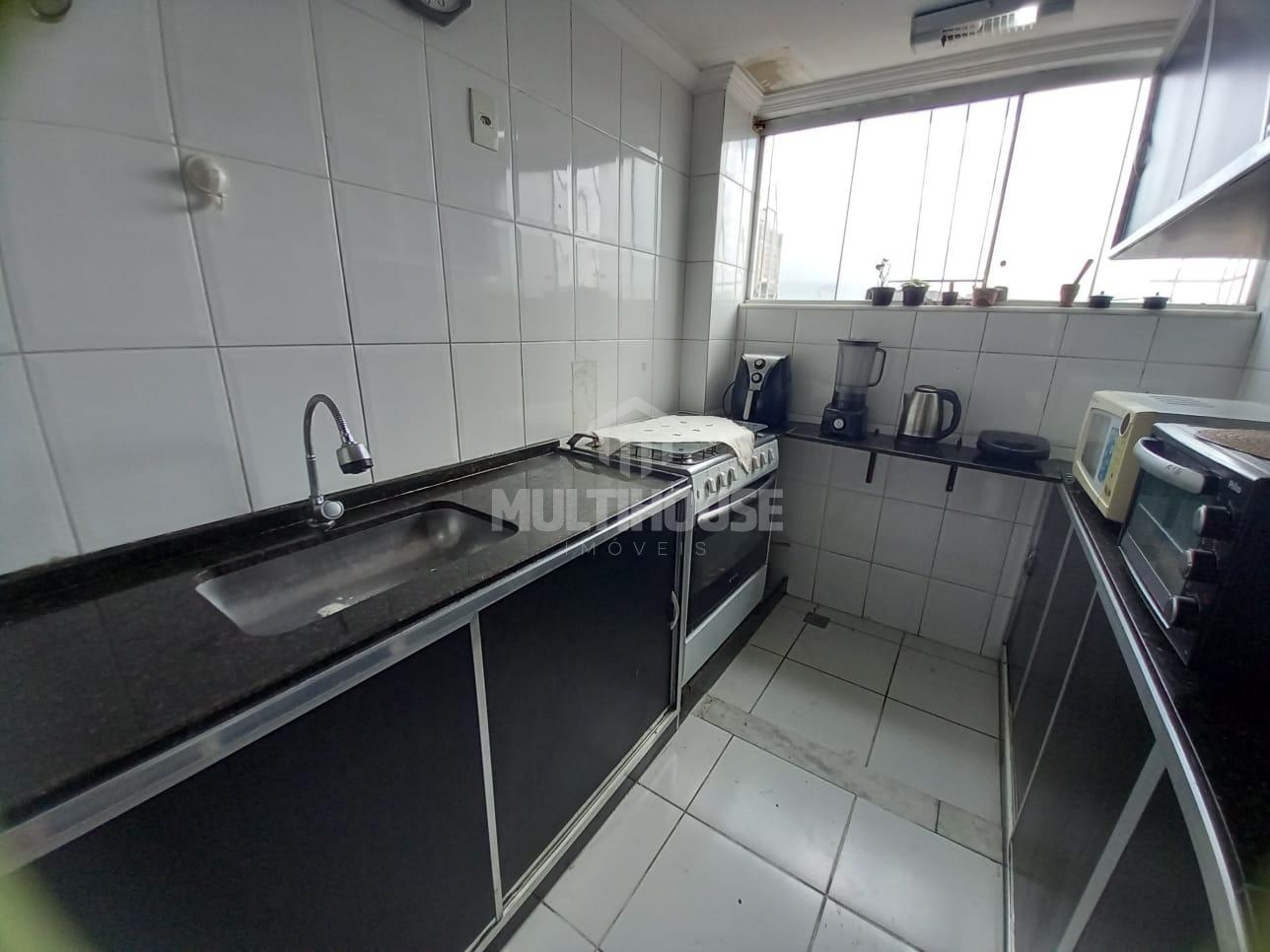 Apartamento à venda com 3 quartos, 160m² - Foto 3