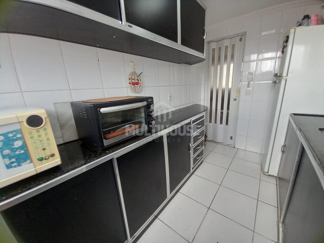 Apartamento à venda com 3 quartos, 160m² - Foto 4