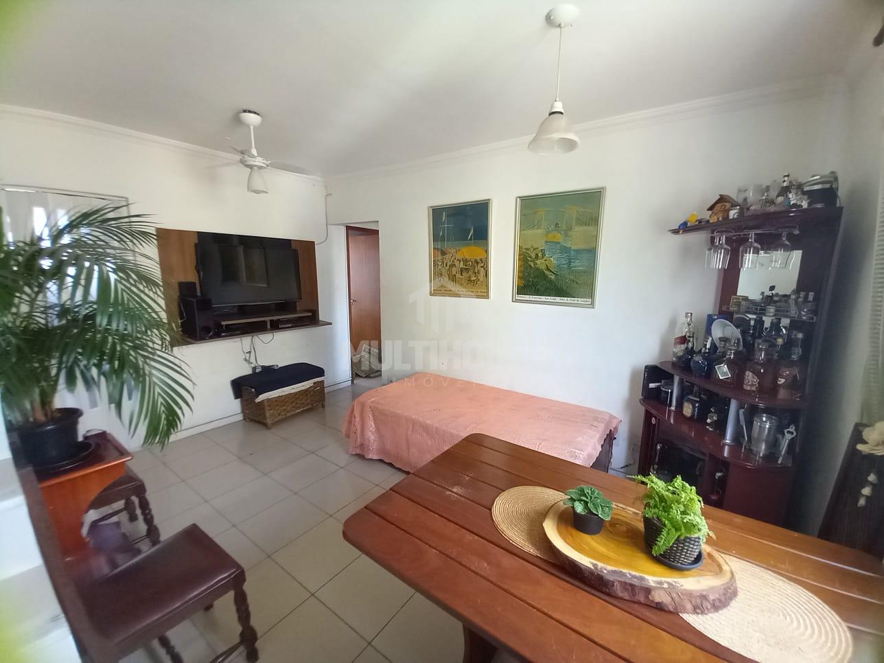 Apartamento à venda com 3 quartos, 160m² - Foto 2