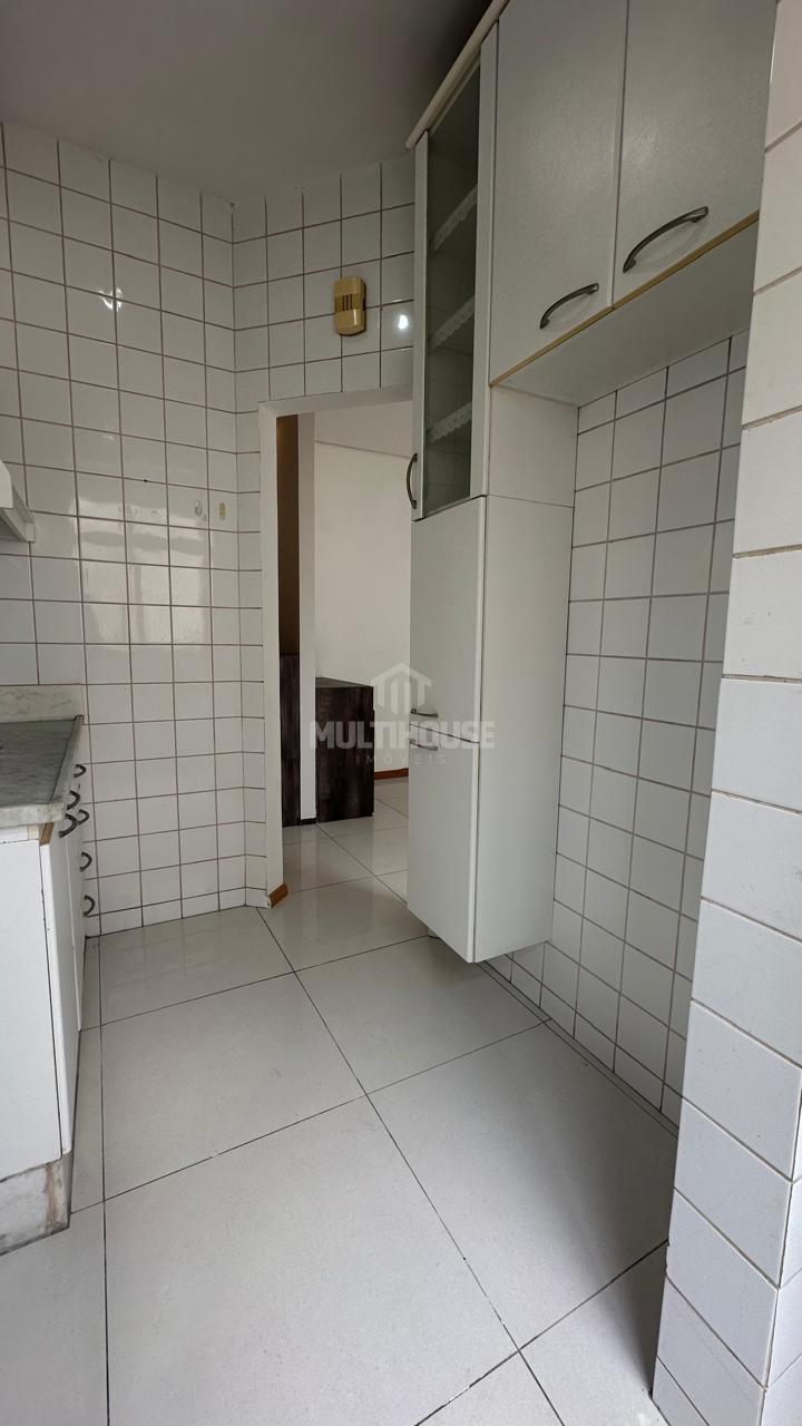 Apartamento à venda com 2 quartos, 60m² - Foto 9