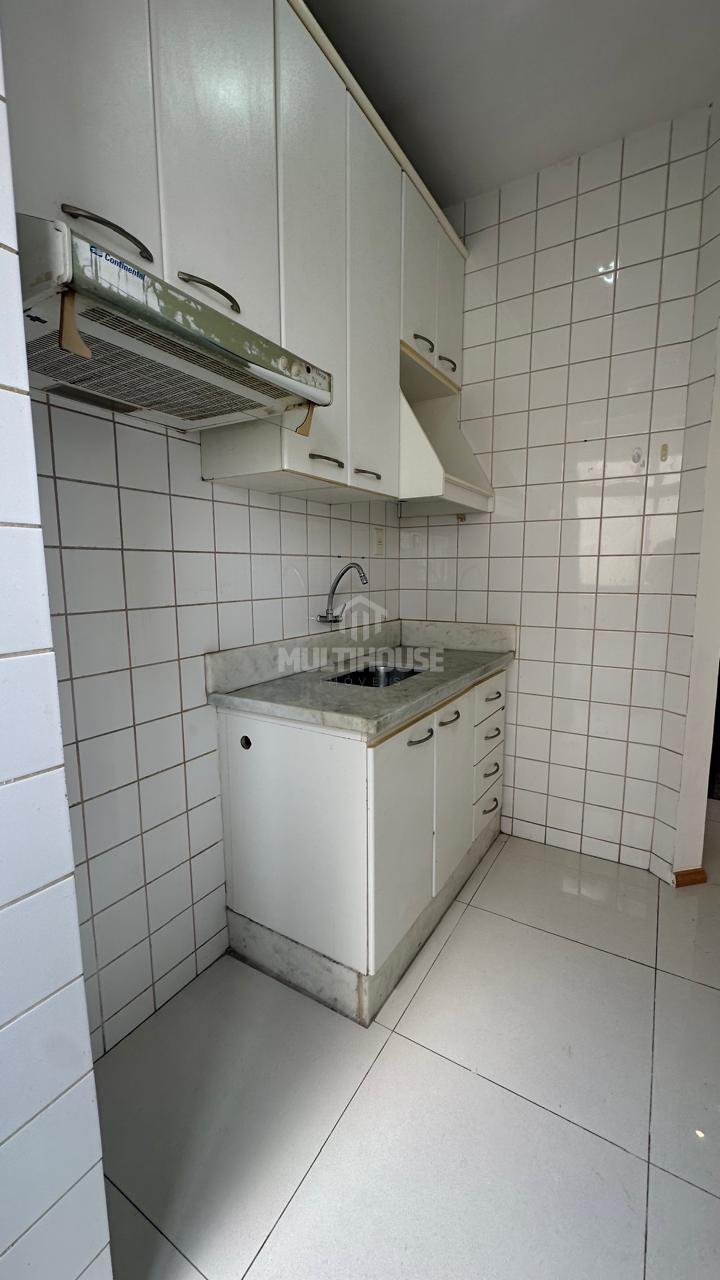 Apartamento à venda com 2 quartos, 60m² - Foto 10