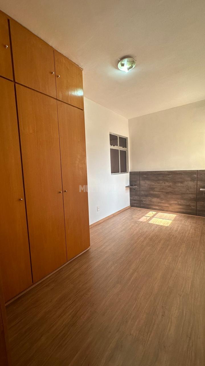 Apartamento à venda com 2 quartos, 60m² - Foto 15