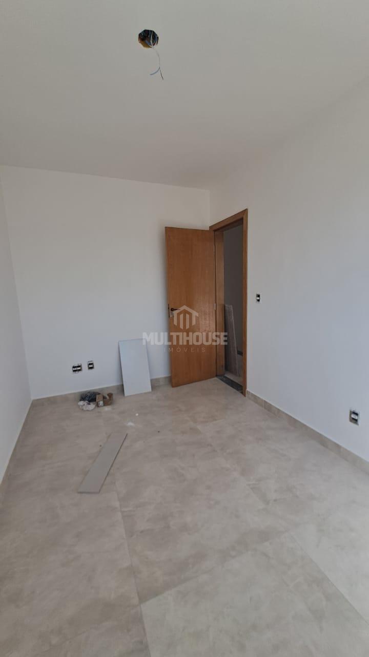 Casa à venda com 3 quartos, 98m² - Foto 5