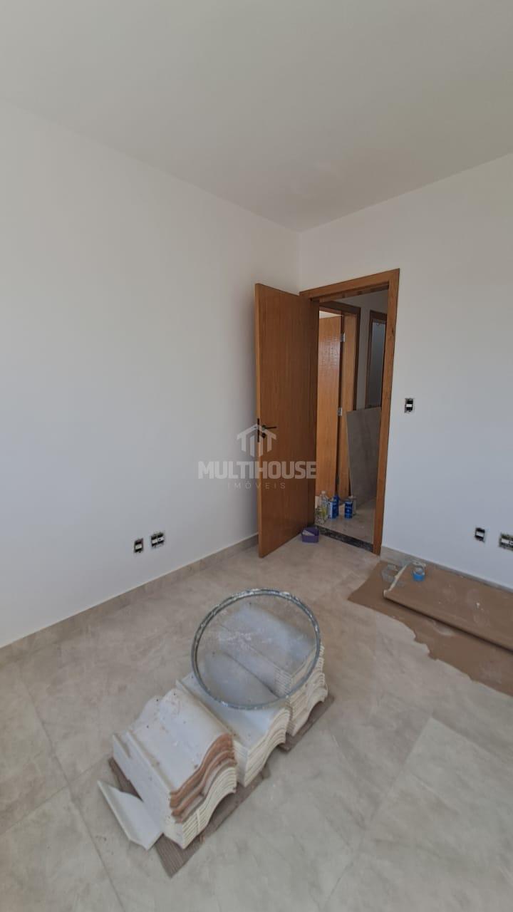 Casa à venda com 3 quartos, 98m² - Foto 9