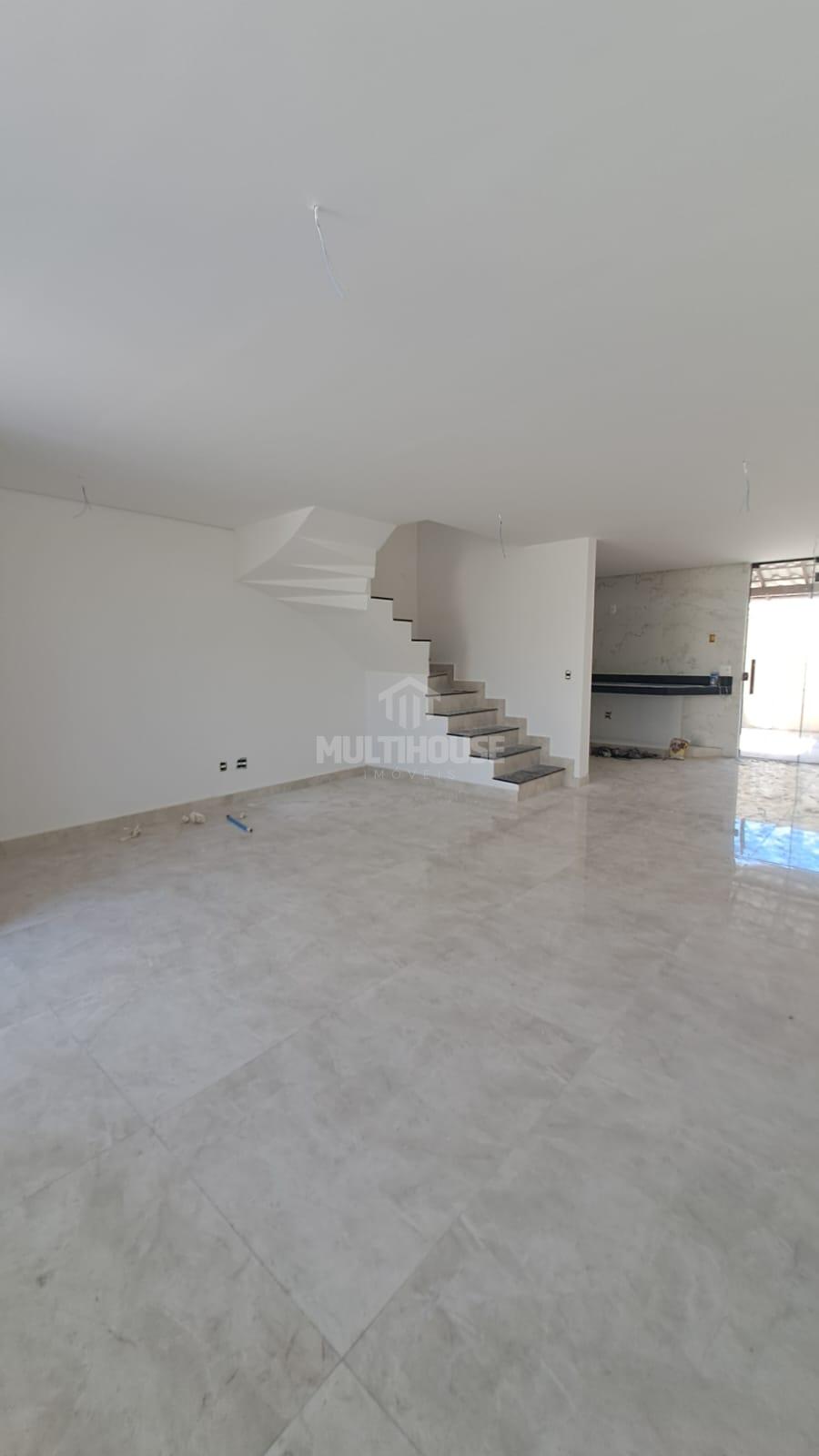 Casa à venda com 3 quartos, 98m² - Foto 14