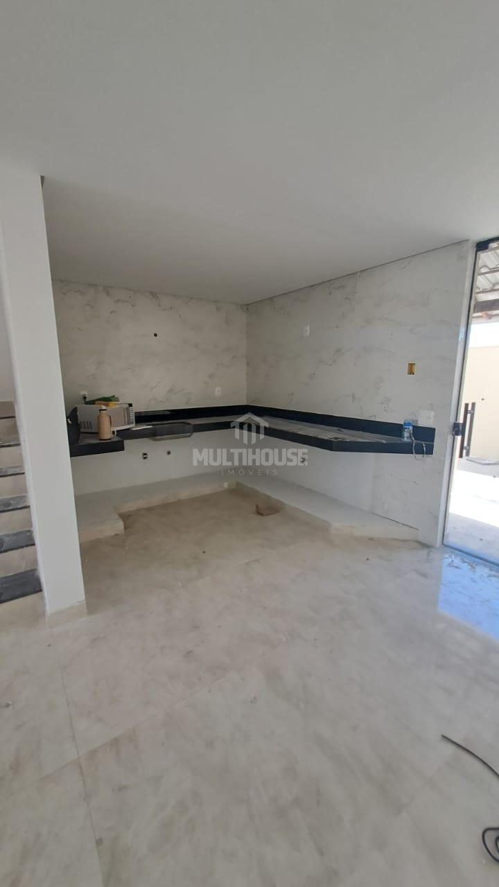 Casa à venda com 3 quartos, 98m² - Foto 17