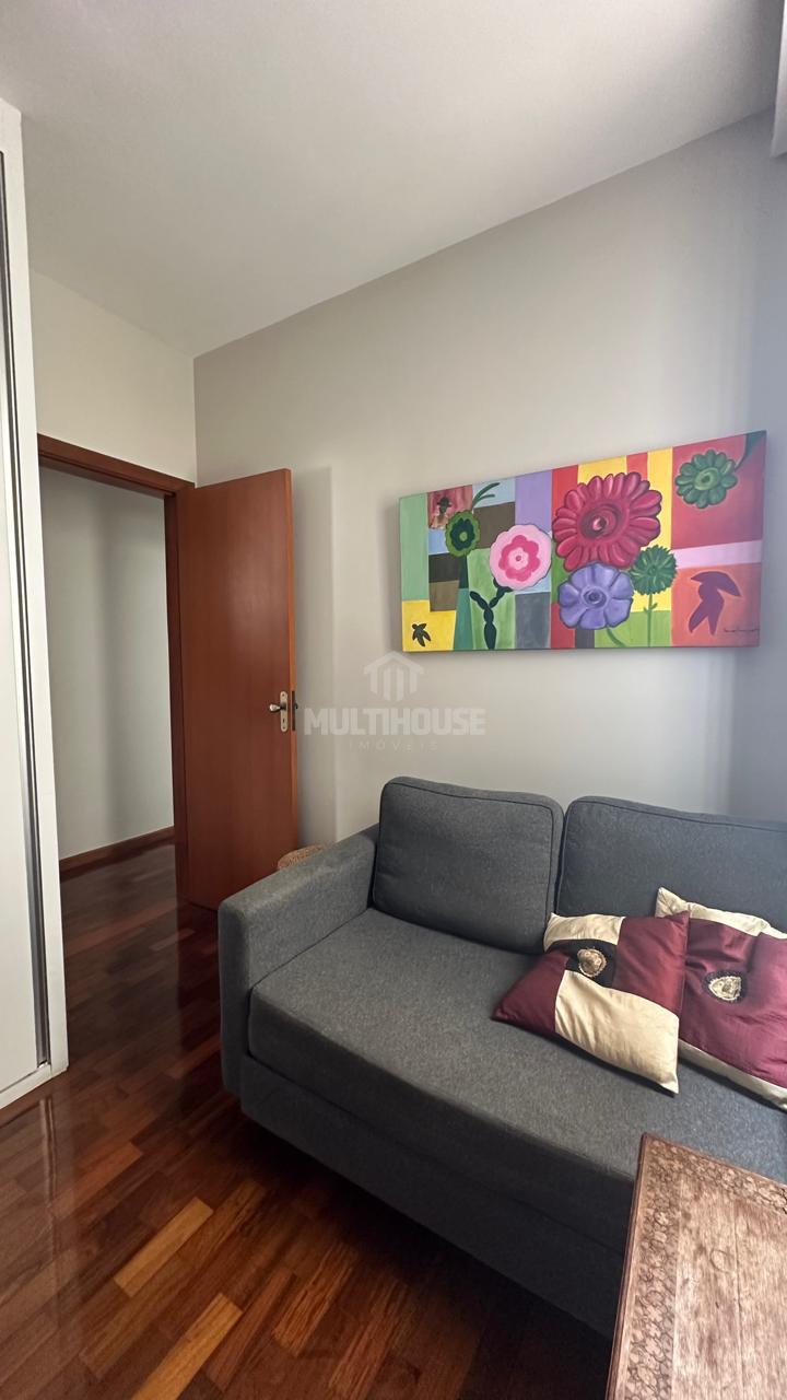 Apartamento à venda com 4 quartos, 140m² - Foto 6