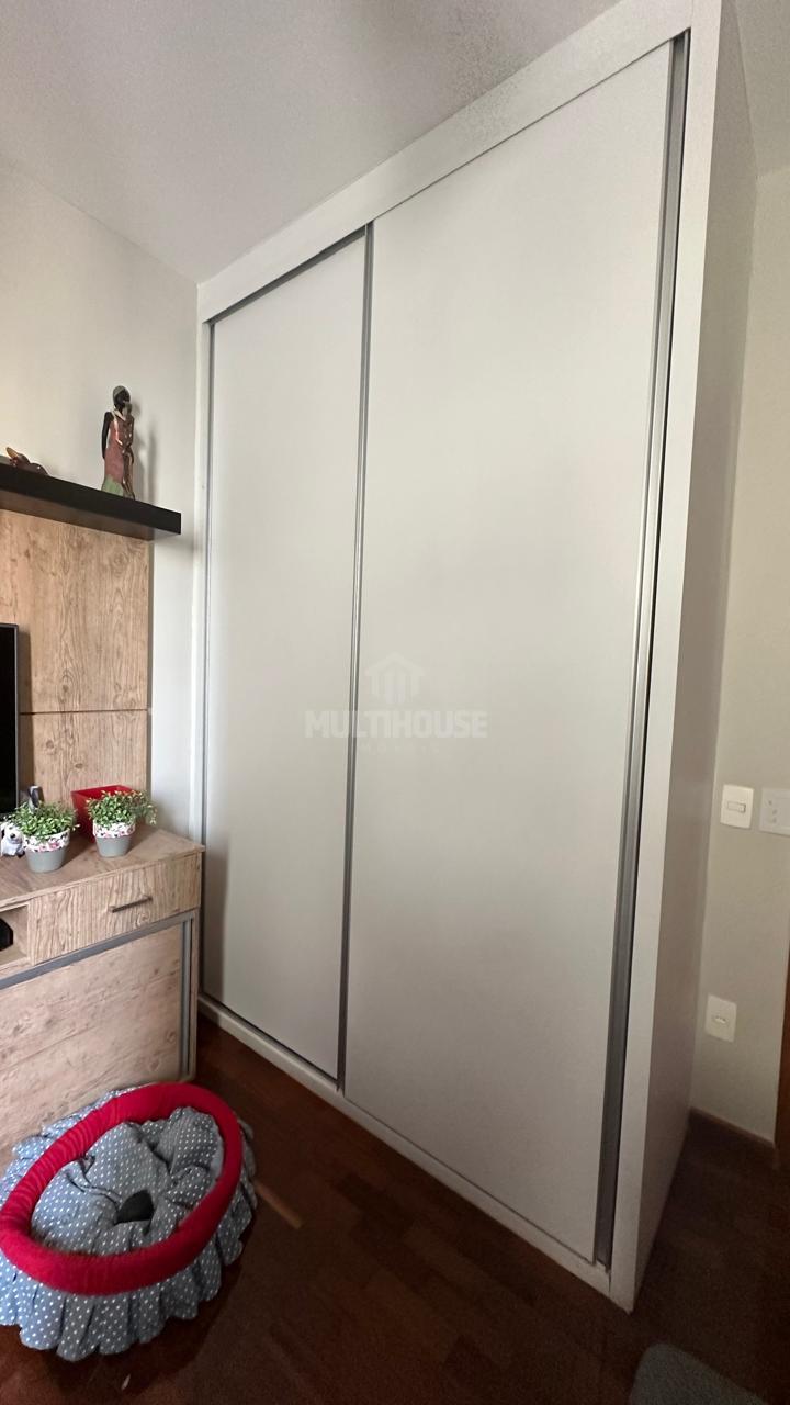 Apartamento à venda com 4 quartos, 140m² - Foto 7