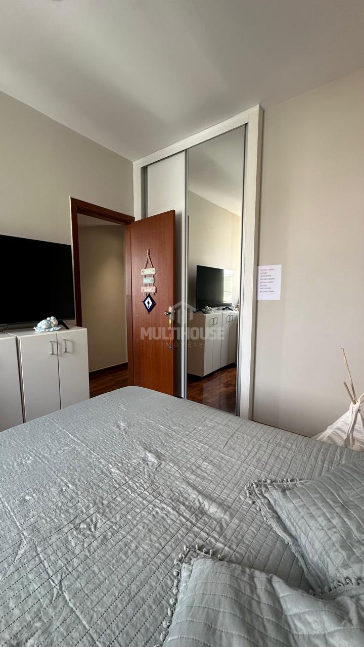 Apartamento à venda com 4 quartos, 140m² - Foto 14