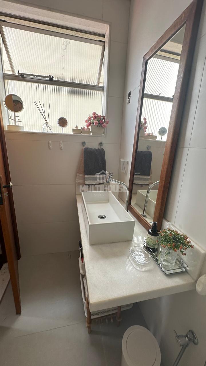 Apartamento à venda com 4 quartos, 140m² - Foto 17