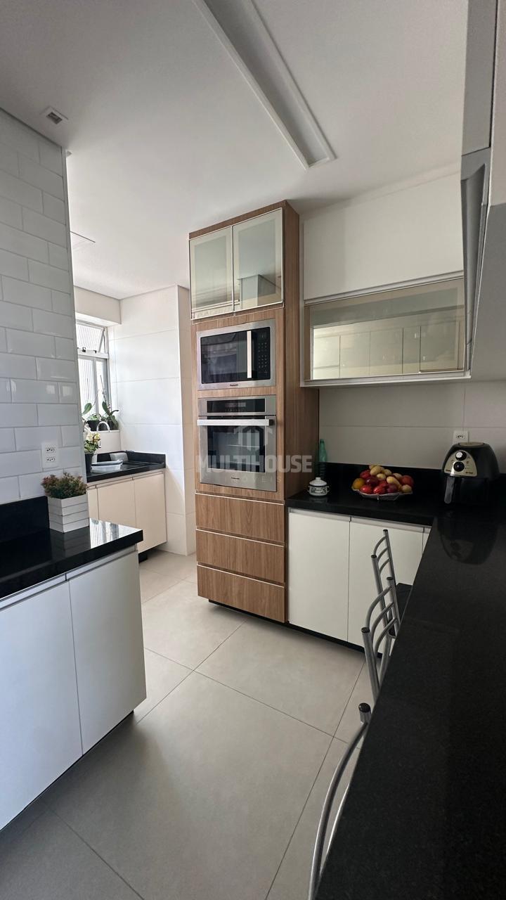 Apartamento à venda com 4 quartos, 140m² - Foto 19